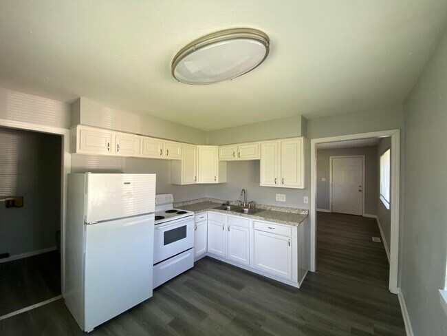 Foto del edificio - 3825 N Grand Ave