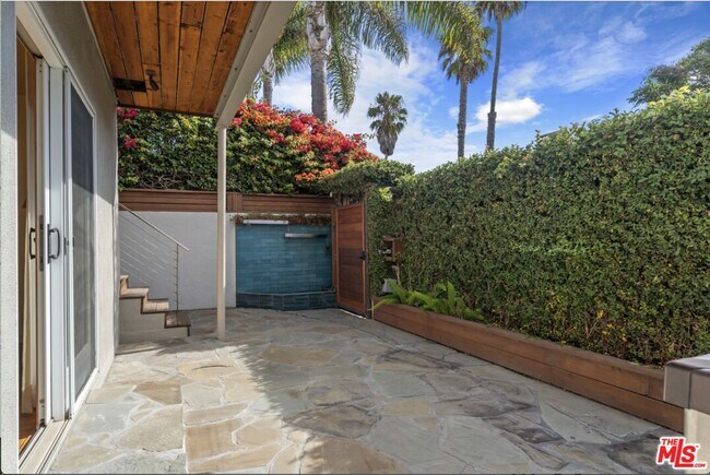 Foto del edificio - 27 18th Ave