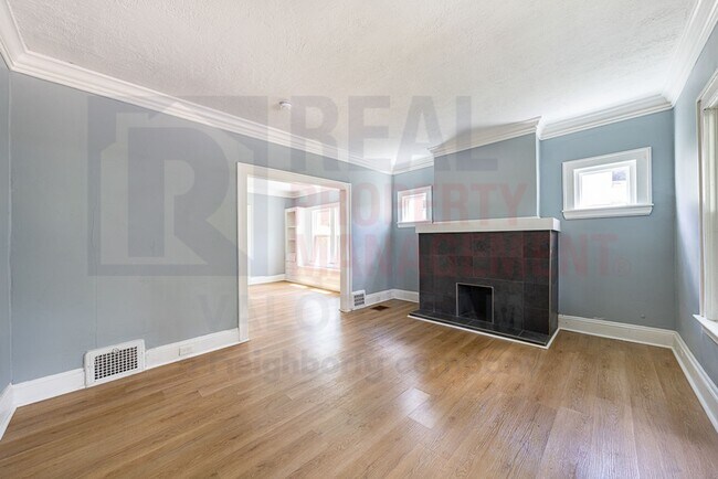 Building Photo - 3461 E 118th St