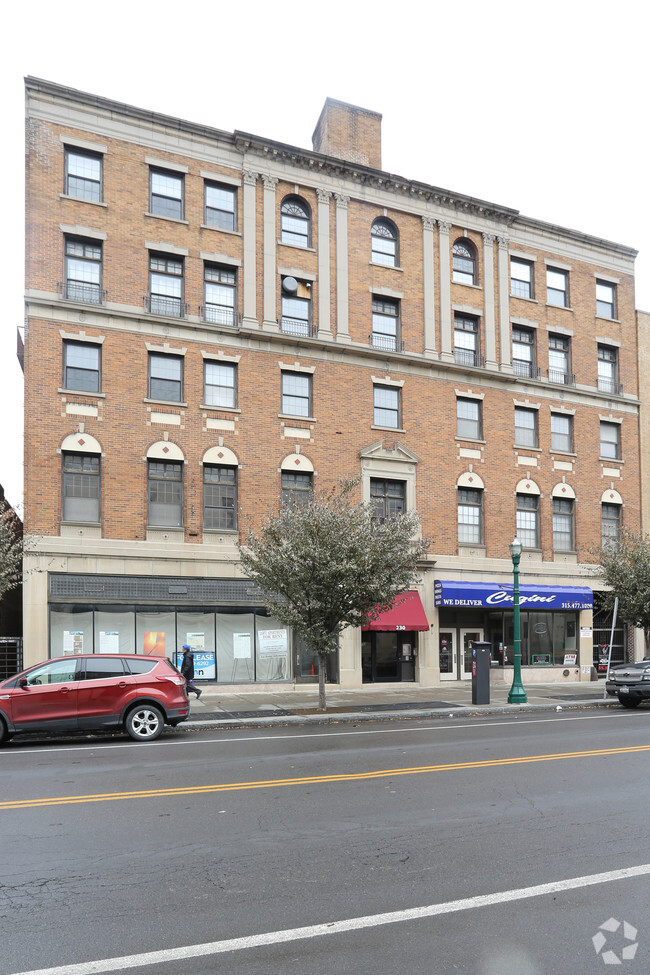 Building Photo - Clinton Square Suites