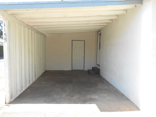 Building Photo - 1155 Bond St