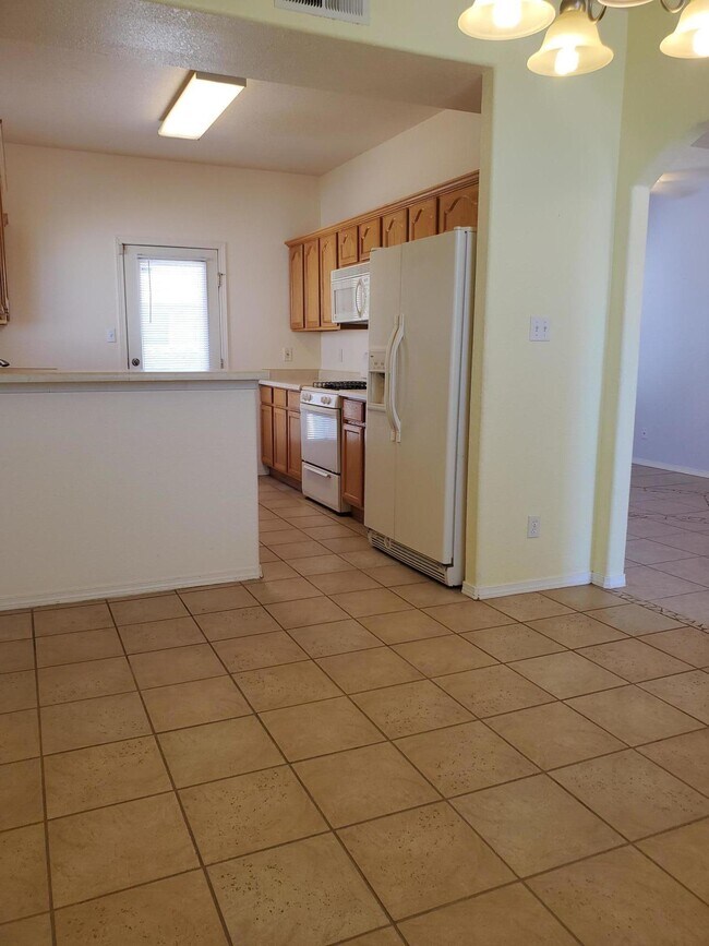 14739 Sun View Ln, Horizon City, TX 79928 House for Rent in Horizon