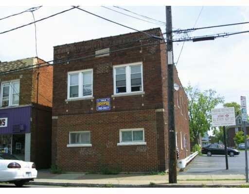 Primary Photo - 639 19th St