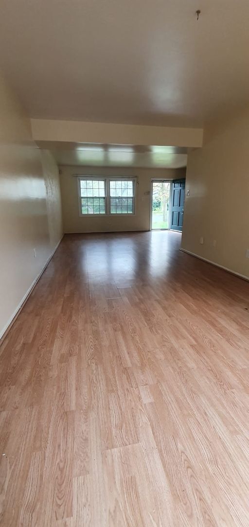 Photo - Condo for rent with parking and yard large...
