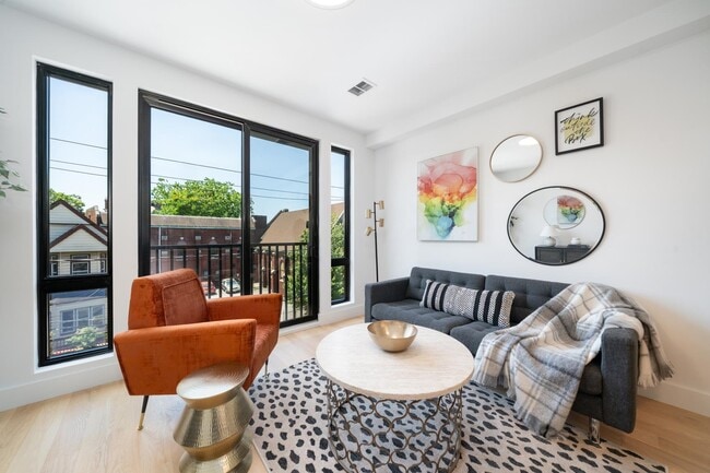 Foto del edificio - 10 Brinkerhoff St