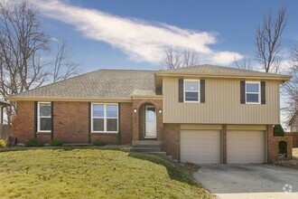 Building Photo - Spacious Whole Home For Rent in Kansas City