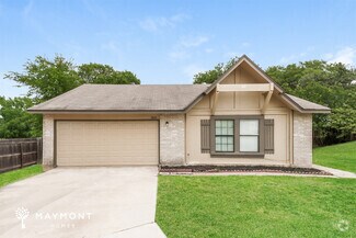 Building Photo - 10006 Coast Ridge Dr