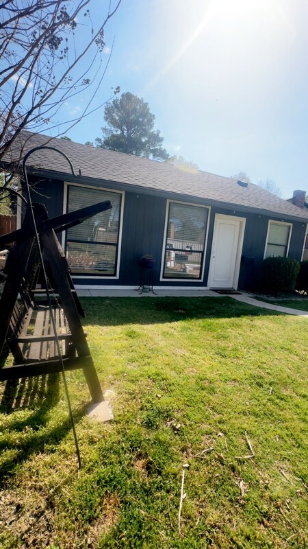 Foto del edificio - 10842 Knollwood Dr