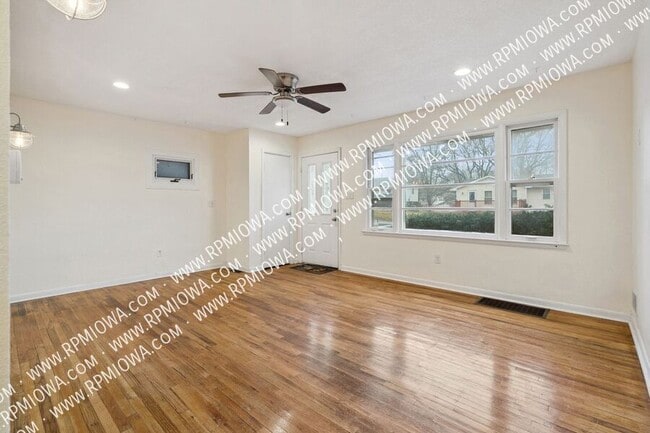 Foto del edificio - 1206 Amos Ave