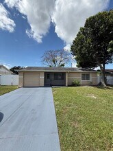 Building Photo - 204 La Paz Dr