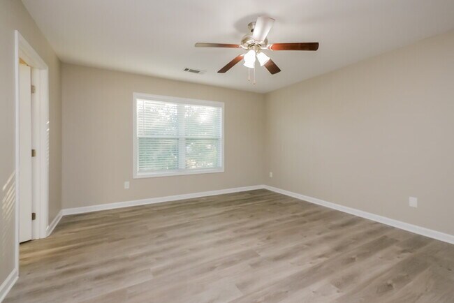 Building Photo - 1431 Persimmon Trace