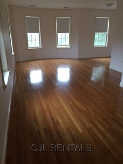 Building Photo - 20 Brooks Park