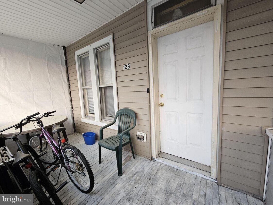 123 W Railroad St, Nesquehoning, PA 18240 Townhome Rentals in