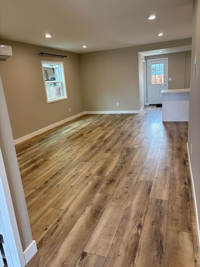 Building Photo - 2019 Andreo Ave