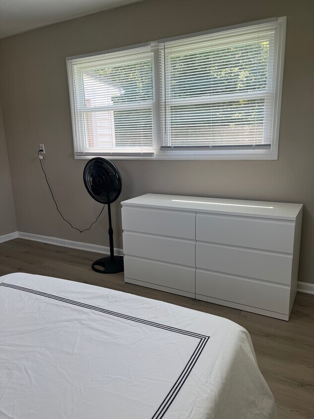 Foto del edificio - 2769 Sussex Dr