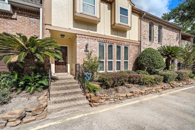 Building Photo - 15167 Kimberley Ct