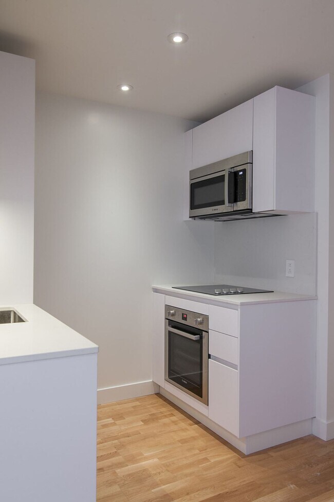 Photo du bâtiment - 25 Av des Pins O