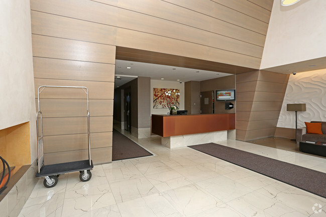 Lobby Photo - Instrata Park Slope