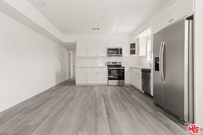 Foto del edificio - 2938 West Blvd