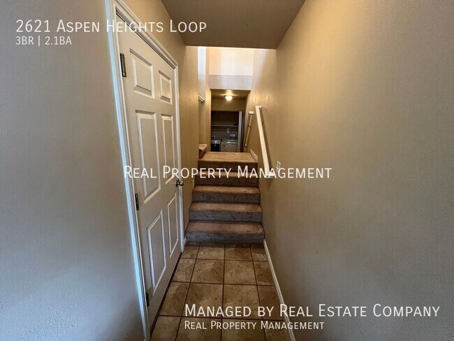 Foto del edificio - 2621 Aspen Heights Loop