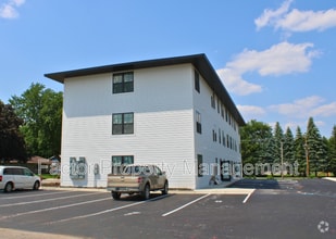 Building Photo - 1300 Warren St