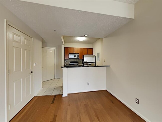 Foto del edificio - 1250 Parkwood Cir SE