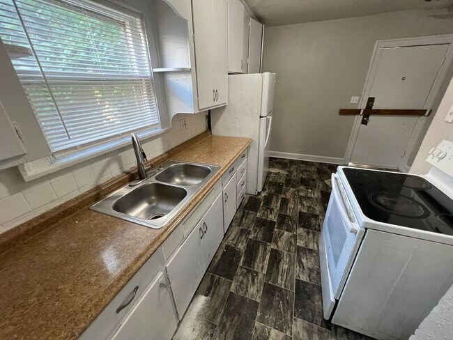 Foto del edificio - 6019 Park Ave