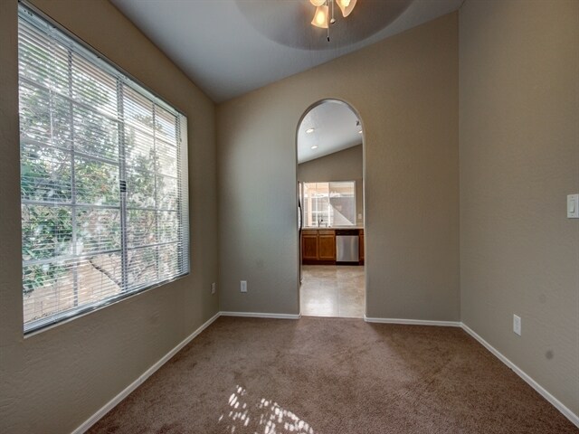 Foto del edificio - 16026 S 44th Street