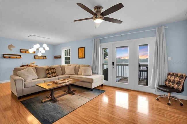 Building Photo - 101 Pompano Dr SE