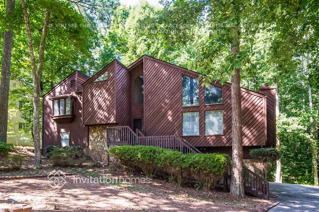 Building Photo - 3610 Westpoint Ct