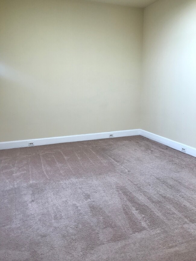 Building Photo - 907 Caroline St