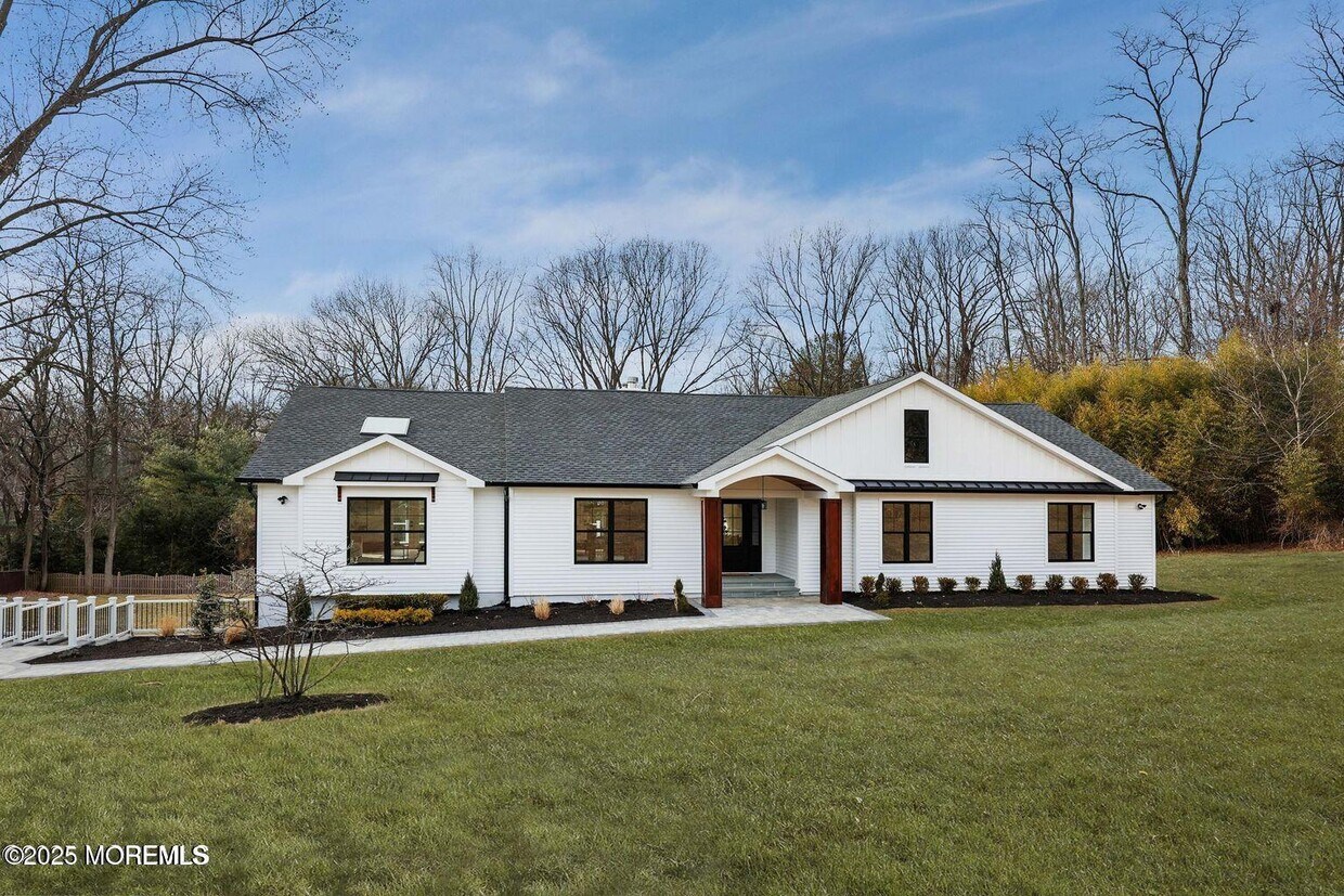 Primary Photo - 23 Cormorant Dr