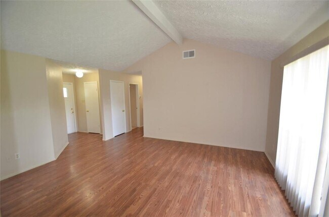 Building Photo - 439 Buoy Rd