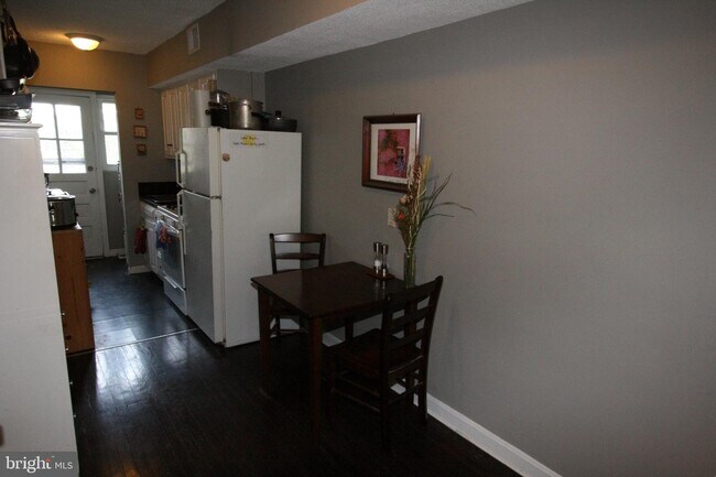 Foto del edificio - 1815 2nd St NE