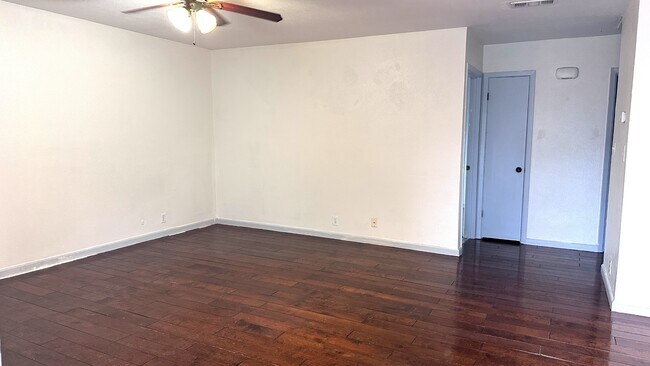 Foto del edificio - 1932 Hidden Way