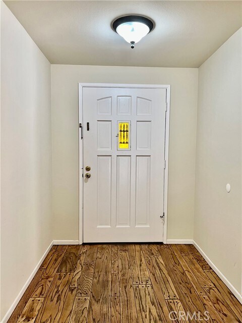 Building Photo - 318 E Miramar Ave