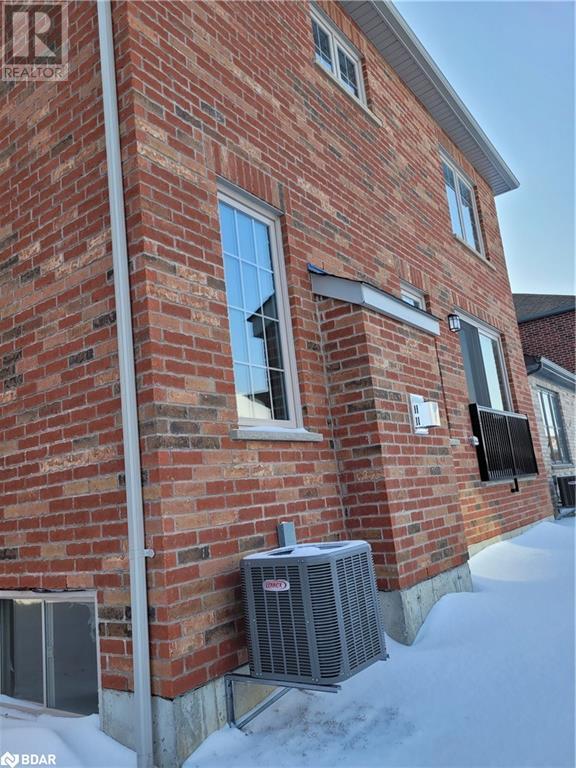 Photo du bâtiment - 426 Melling Ave