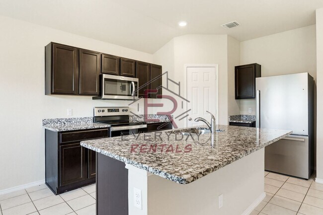 Foto del edificio - Home in Bunny Trail Village