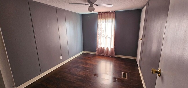Foto del edificio - 930 W Hale St