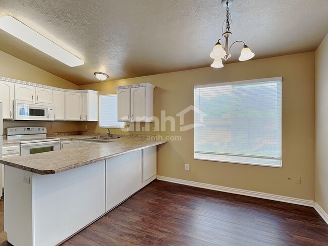 Building Photo - 1251 S 820 W