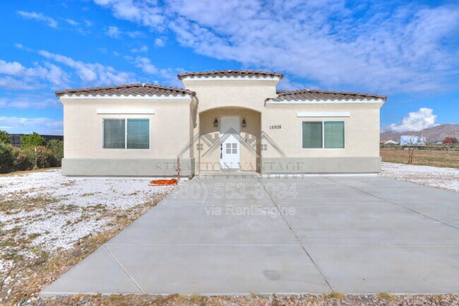 Foto del edificio - 15908 W Ghost Ranch Rd