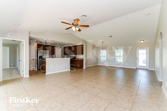 Foto del edificio - 1155 NW 27th Pl