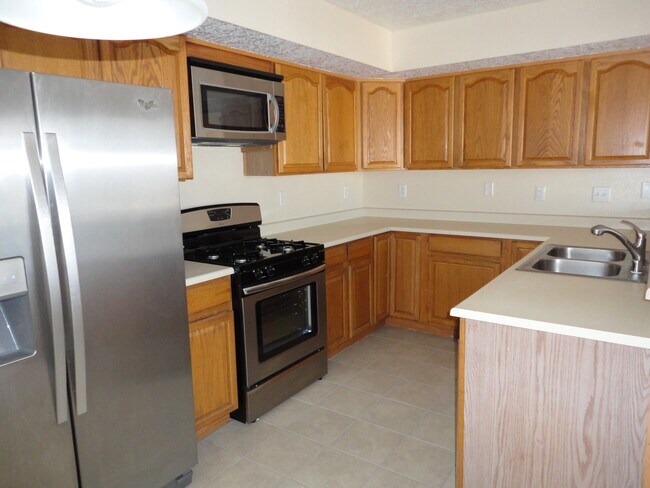 Foto del edificio - 6801 Augusta Hills Dr NE