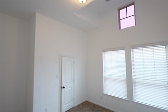 Building Photo - 12211 Stellano Ln