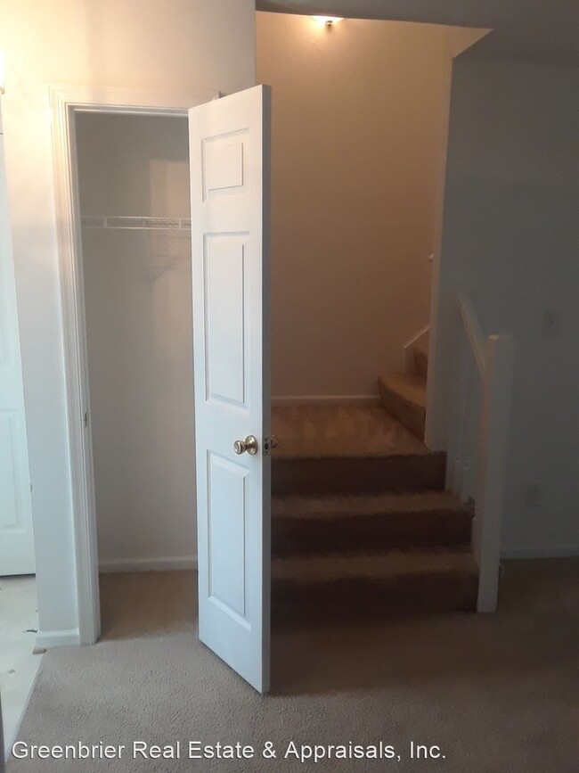 Building Photo - 3 br, 2.5 bath House - 176 Squire Reach