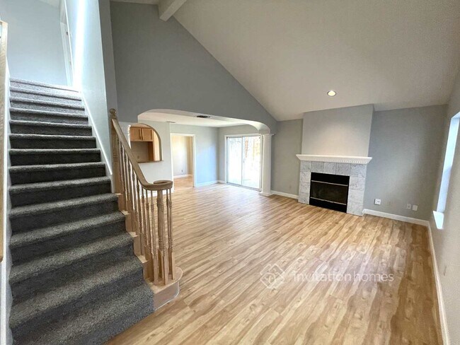Building Photo - 4008 Eastwood Village Ln