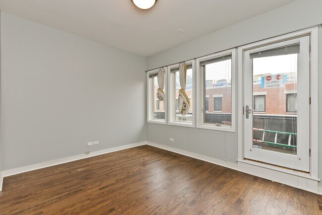 Building Photo - 309 N Union Ave