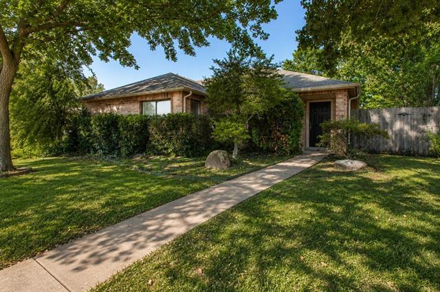 Foto del edificio - 309 Sandlewood Ln