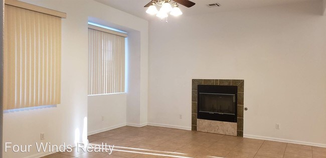 Foto del edificio - 4 br, 2.5 bath House - 13337 Calle Amapola