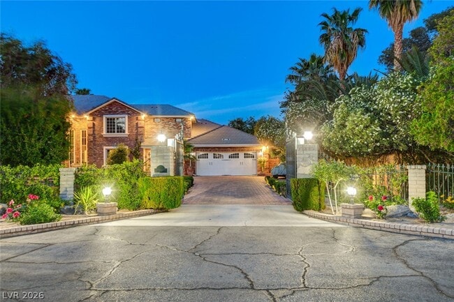 Building Photo - 7001 Alamitos Cir